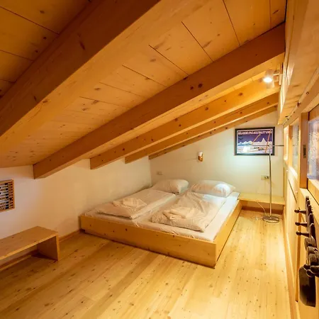 アパート Haus Plattenkogel 11 クリムル